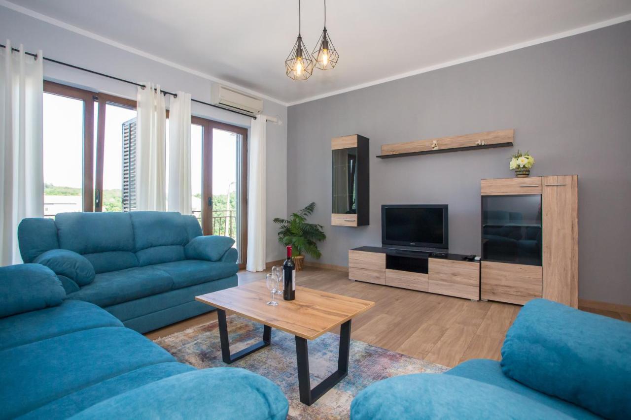 פורץ Apartment Anna מראה חיצוני תמונה