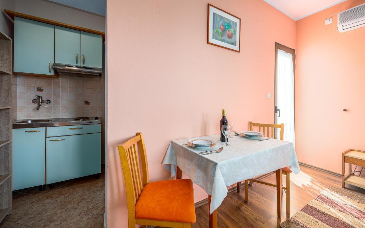 פורץ Apartment Anna מראה חיצוני תמונה